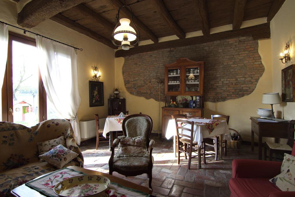 Agriturismo La Cascinetta 피에베디첸토 외부 사진
